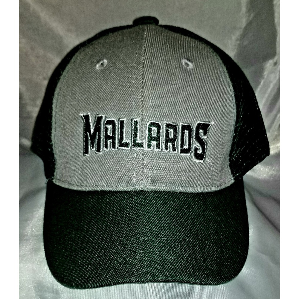 Mallards in Green White on Gray‎ Front Hat Cap w Green Mesh/Bill Snapback EUC